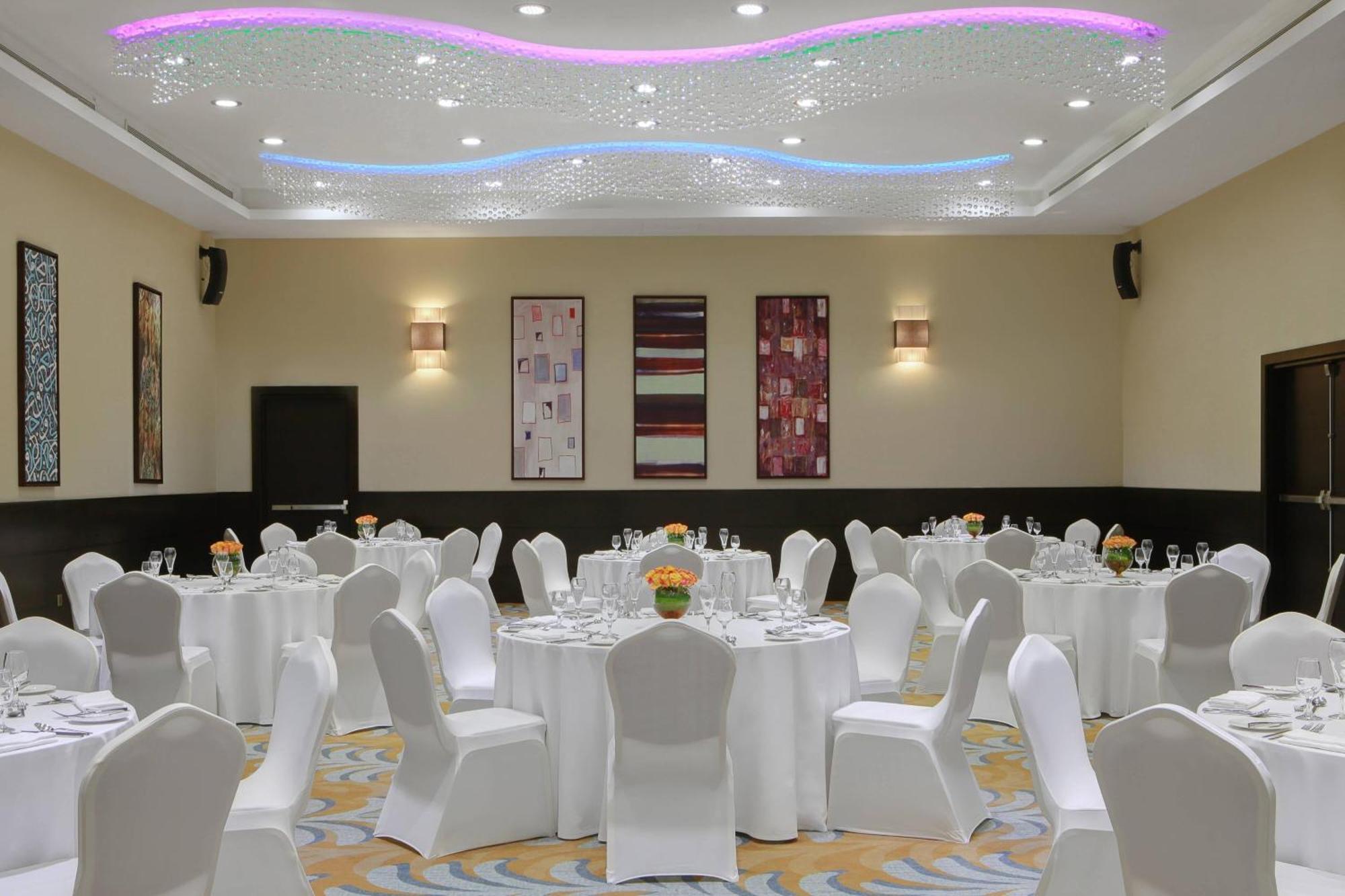 Courtyard By Marriott Jazan Hotel Bagian luar foto