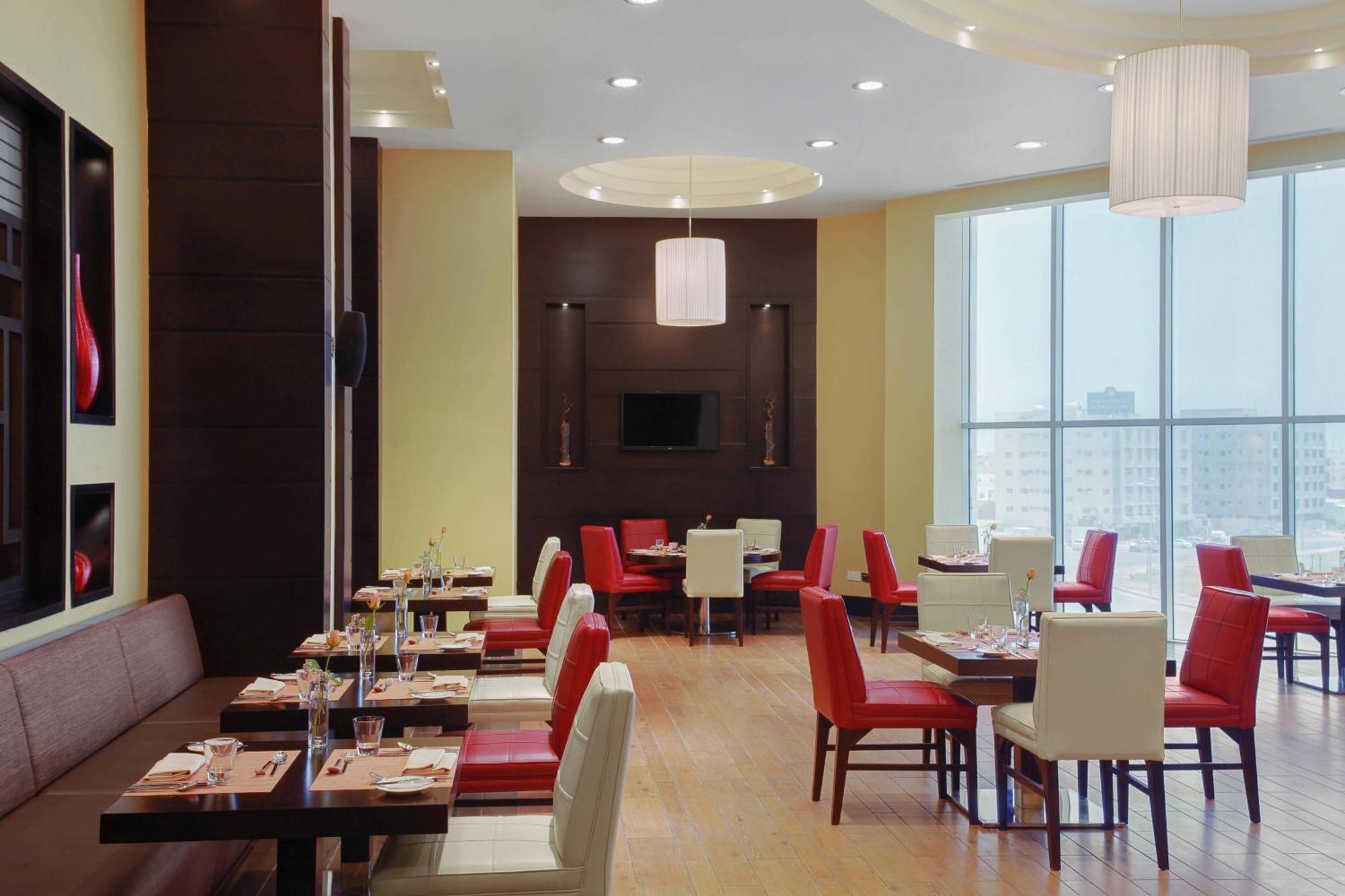 Courtyard By Marriott Jazan Hotel Bagian luar foto