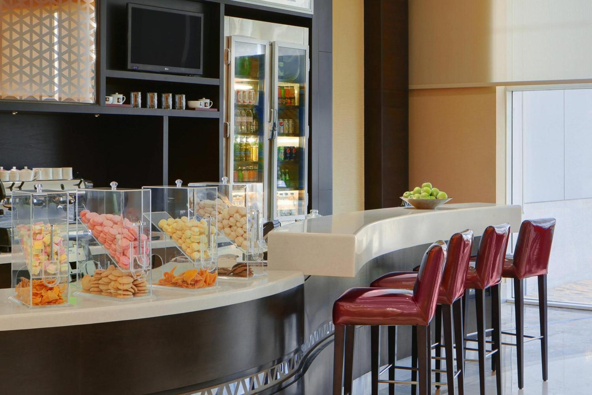 Courtyard By Marriott Jazan Hotel Bagian luar foto
