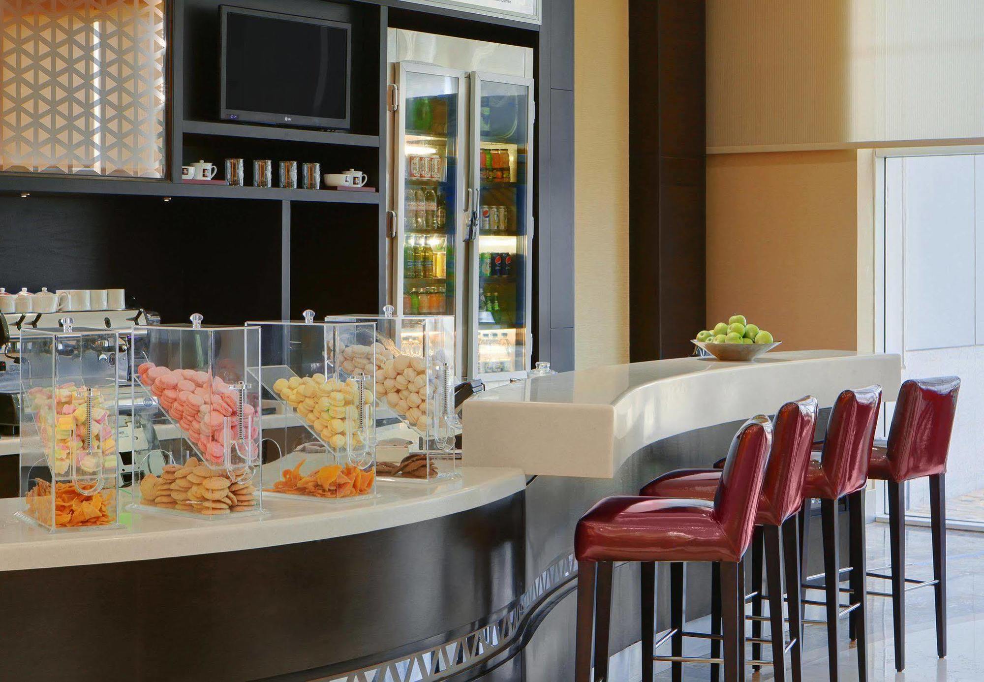 Courtyard By Marriott Jazan Hotel Bagian luar foto